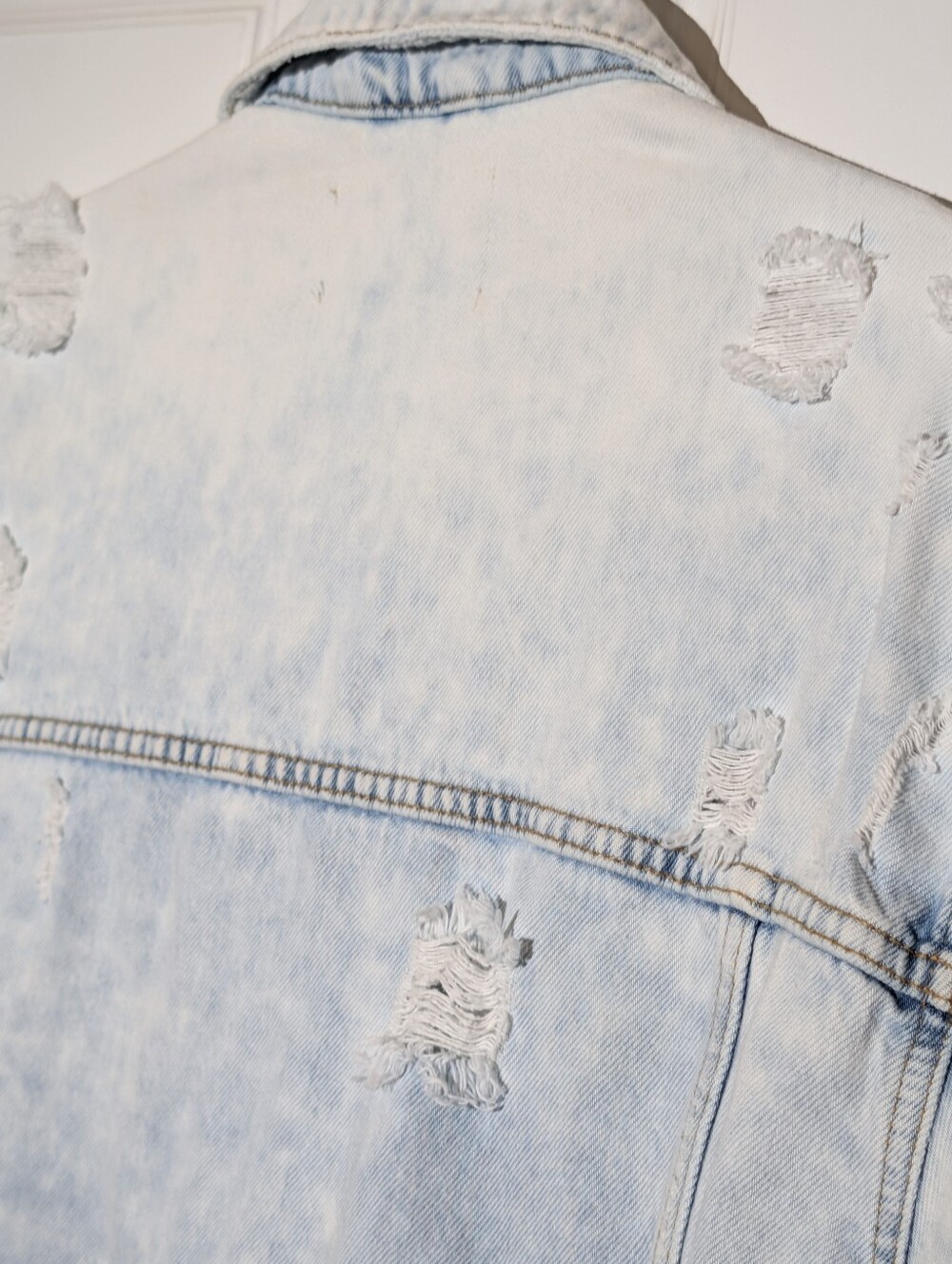 We The free, Light Wash, Long, Distressed, Trucker Denim Jacket - Women M/L - Picture 6 of 12